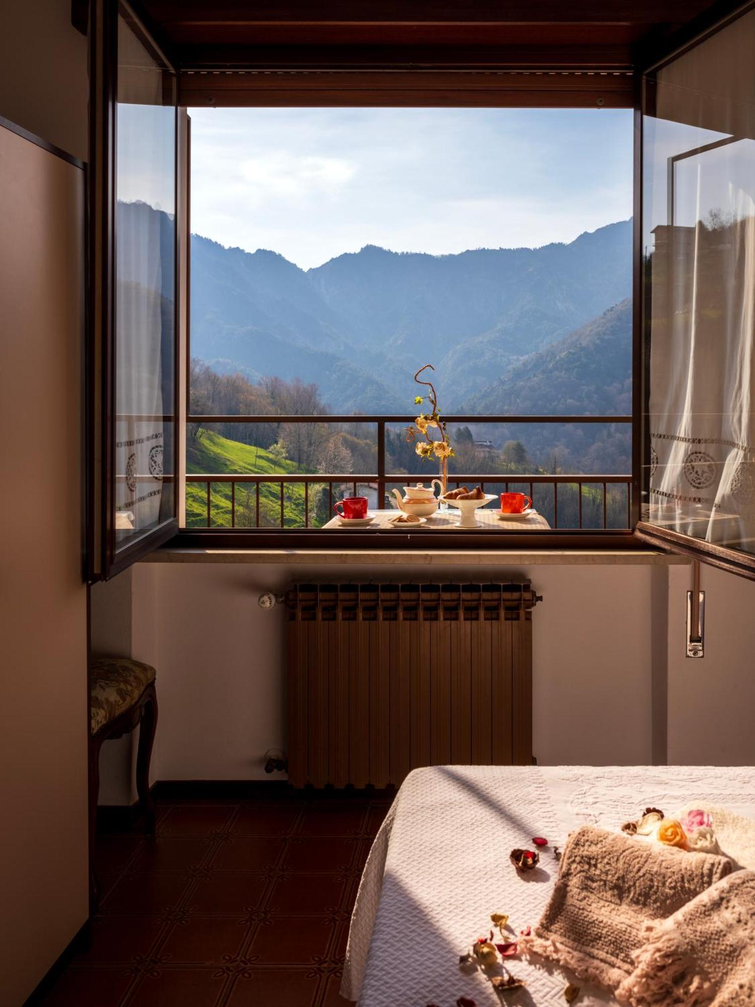 B&B La Vittoria Crone Bagian luar foto